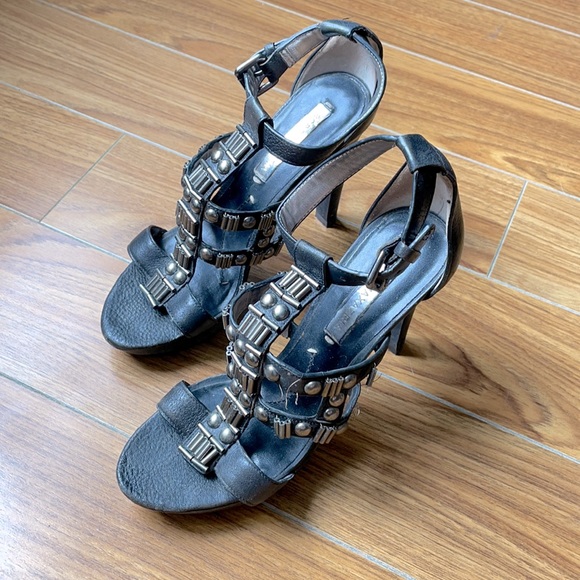 BCBG black heels - Picture 1 of 7